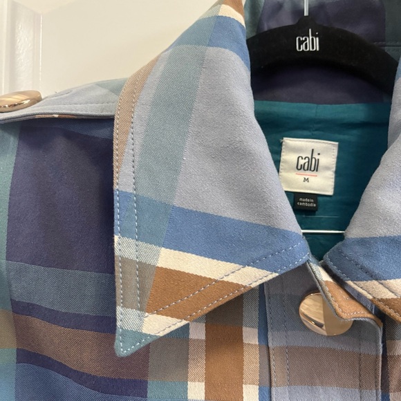 CAbi 💫 NWOT Spring 2023 Highclere Trench, Women’s Plaid Jacket, Size M, #6248 - Picture 4 of 9